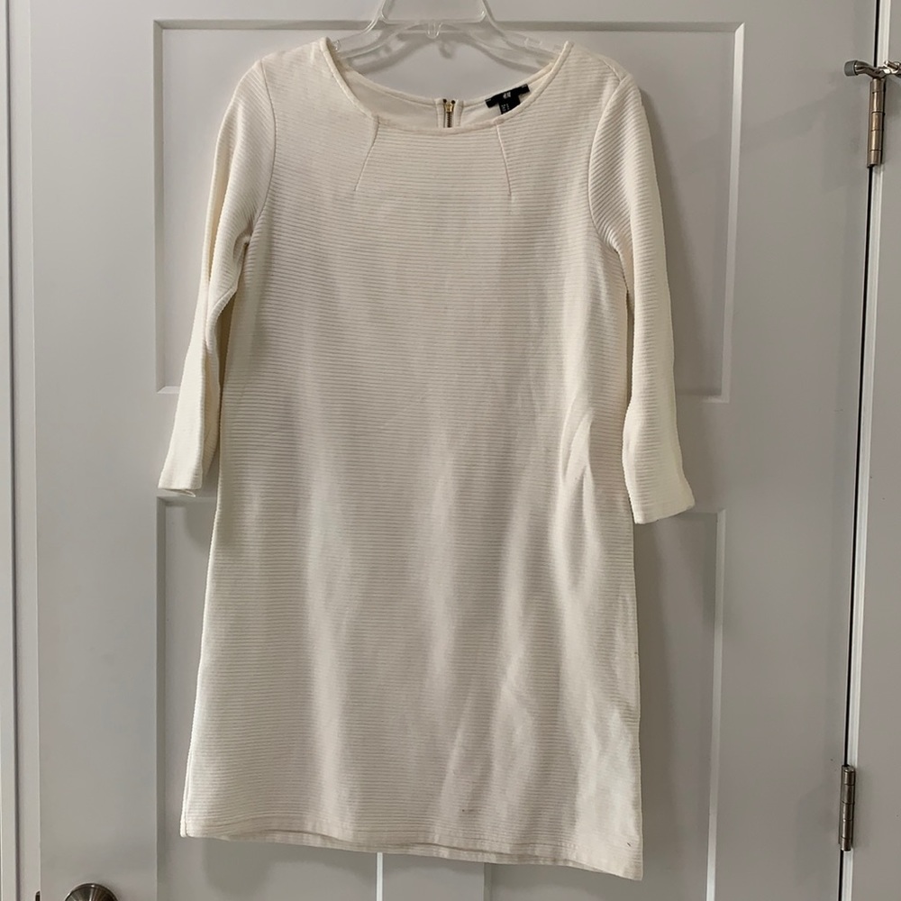 Ivory Ribbed 3/4 Sleeve Dress - Super cute belted